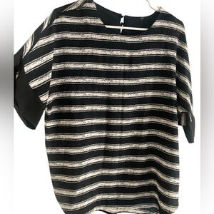 Bobo  Black and White Striped Short Sleeve Top-XL